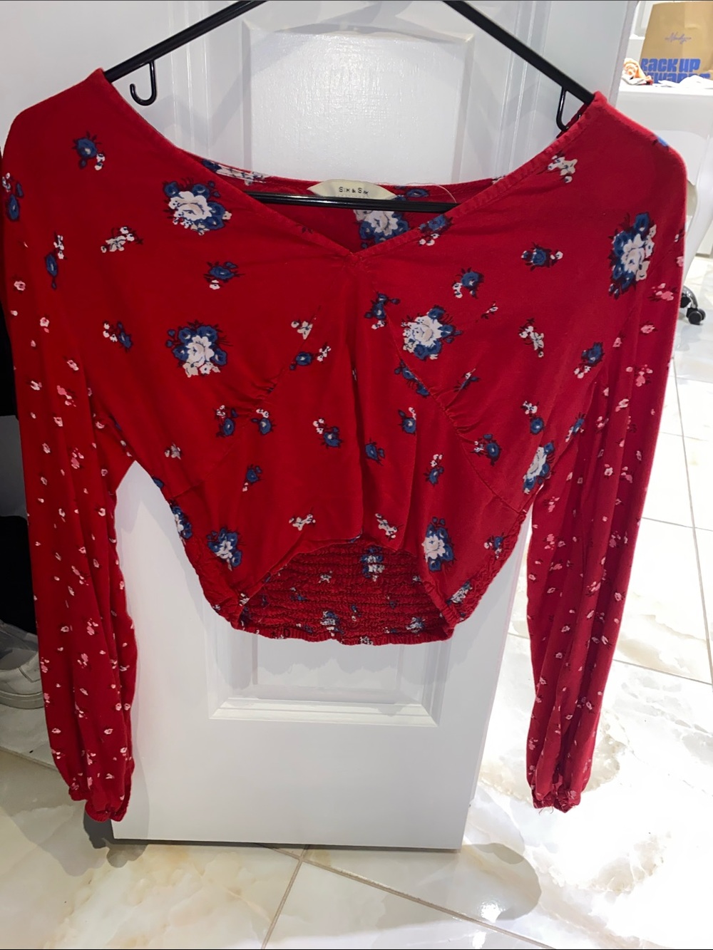 T.J.Maxx Red Floral Long Sleeve Cropped Top